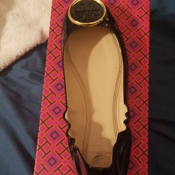 Gently used Tory Burch Twiggie Ballet - Picture 3 of 6